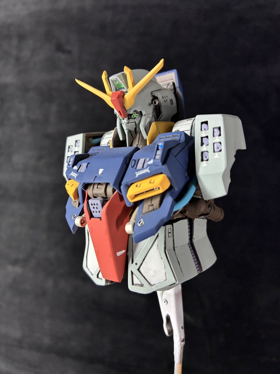 とさしん版 #Zガンダム 制作
塗装テスト
と言いつつデカールまで貼ってしまった🤭
色合いはこれでいきます。
#とさしんモデル
<a href="/tosashin1028/">とさしん。⚙️</a>