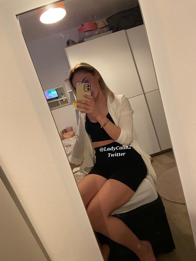 LadyCalin2's tweet image. Öffne dein Paypal und sende Missgeburt!