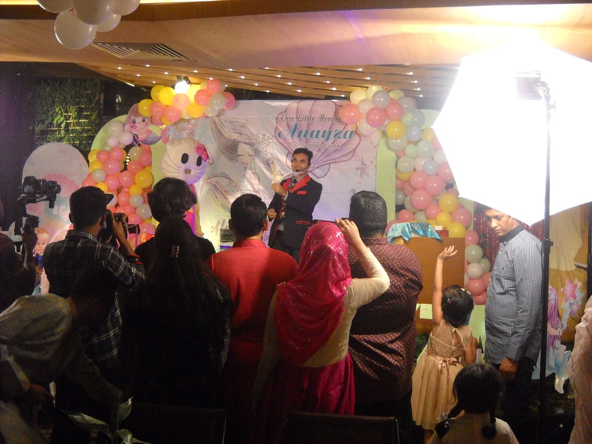omarsharif81's tweet image. 🌹Birthday party Magic Show of Anayza🎂!
🔍To know more search Google Images:- Magician Omar Sharif/ Magician in Dhaka/ Magician of Bangladesh/ Birthday party best Magic Show planner in Bangladesh🇧🇩.
#Birthday #Party #Magic_Show #Best_planner #Omar #Sharif #Magician_in_Dhaka #BD