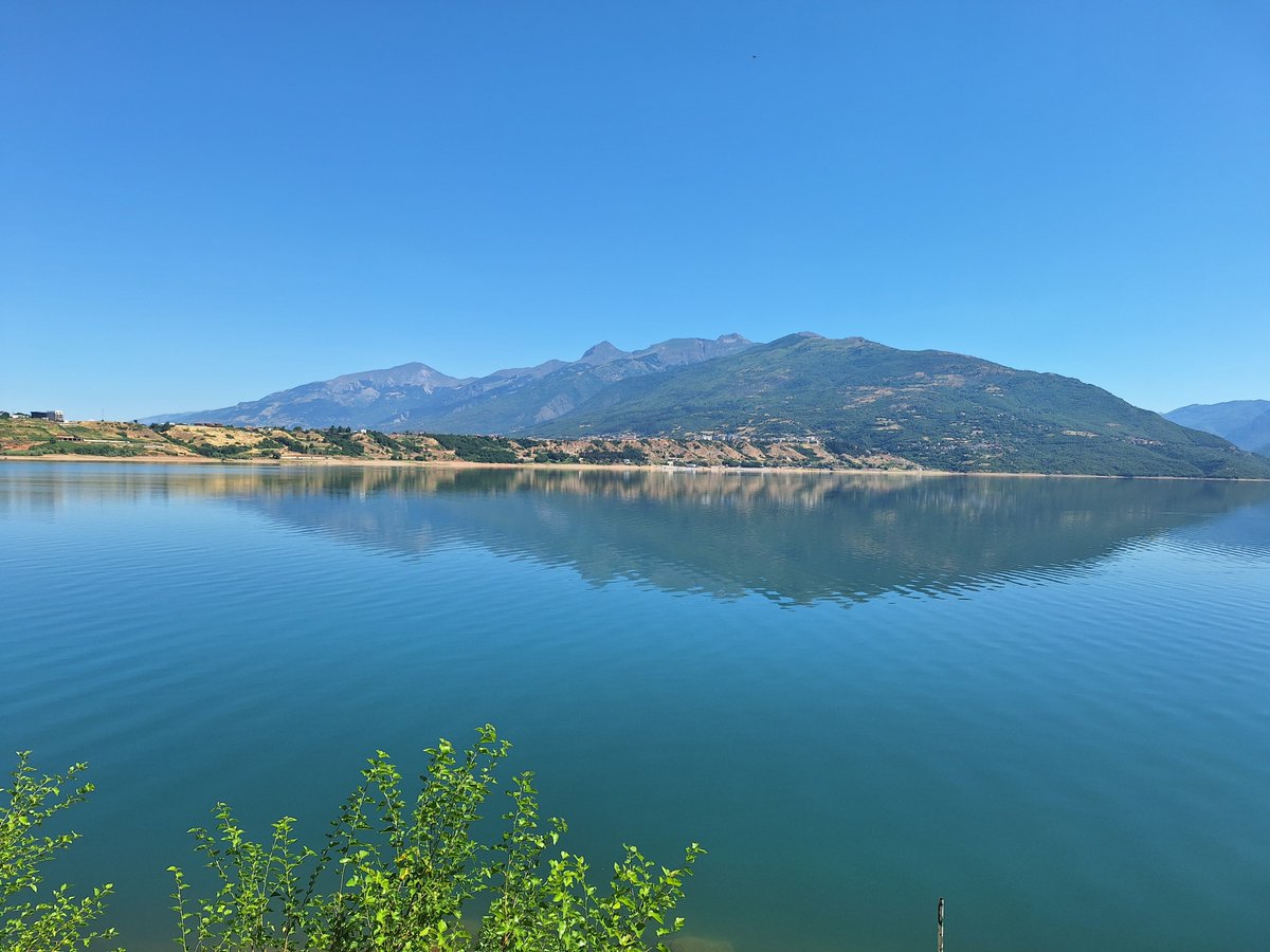 shopkarishte's tweet photo. #Debar, Debar #lake and the stunning #Deshat #mountain 2.273m. https://t.co/pWrv3riQfo