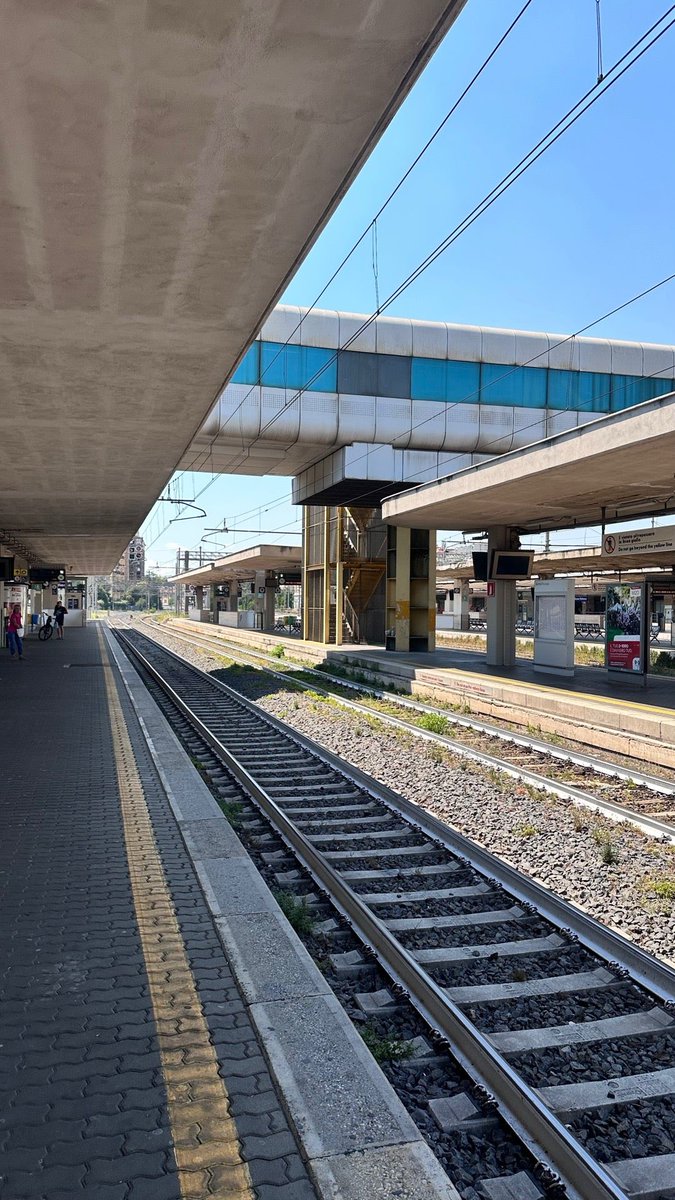 In viaggio #roma #ferrovie (@ Stazione Roma Ostiense in Roma, RM) swarmapp.com/user/8458658/c…