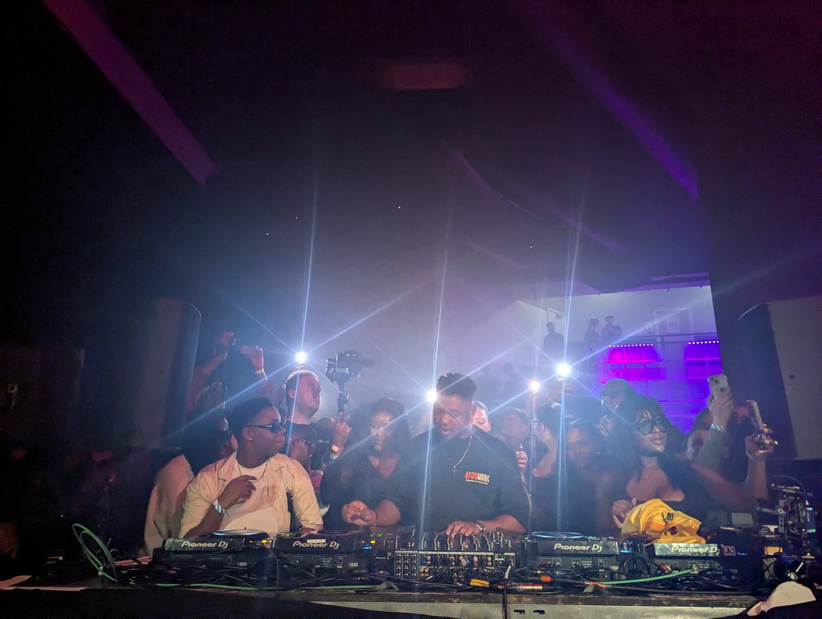 djfibbs's tweet photo. @nitefreakdj @26leakestreet 🔥🔥🔥 https://t.co/BpG0ryxQLZ