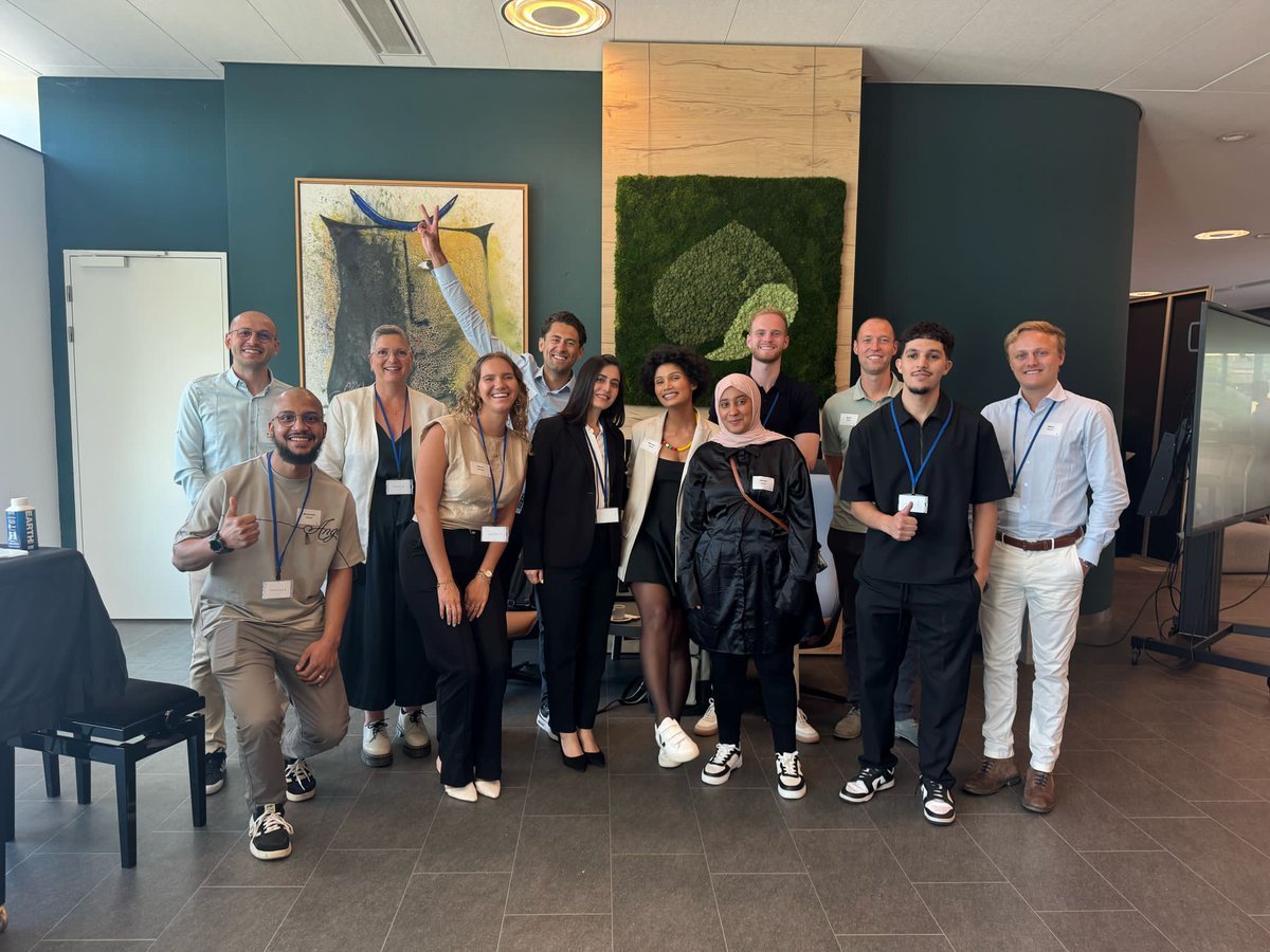 MarwahJawas's tweet image. Excited to begin a new chapter in my career as a Data Professional Intern at Capgemini Nederland B.V.
Grateful for this opportunity and looking forward to growing, learning, and making an impact! 🚀📊 #NewBeginnings #Internship #DataProfessional #Capgemini