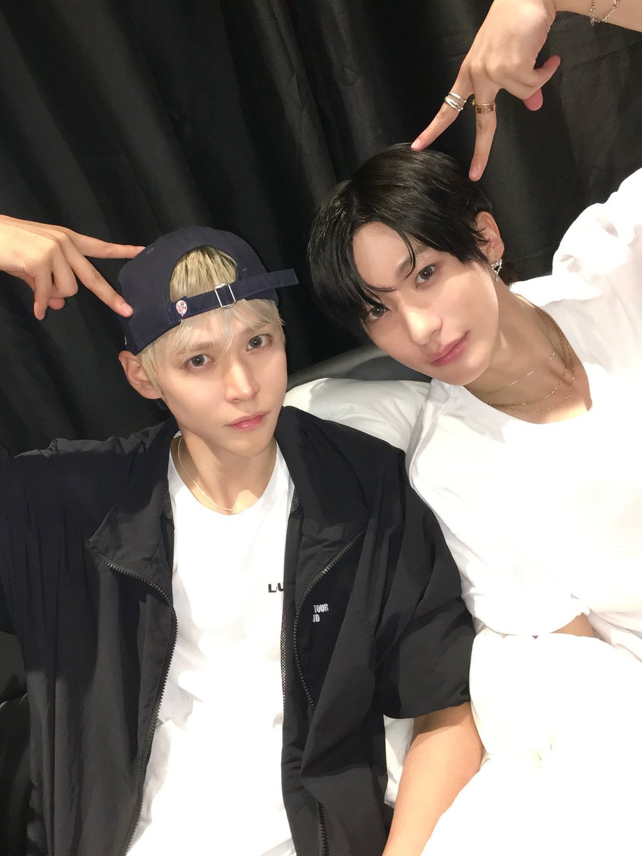 TwotonesArchive's tweet image. 250706 라이즈 인스타 게시물
RIIZING LOUD🧡
#앤톤 #은석 #투톤즈