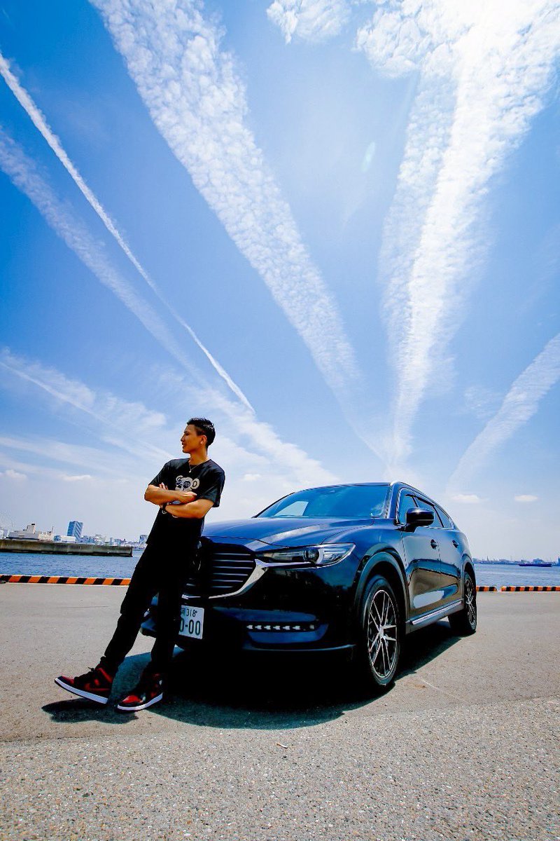 teruman8008's tweet photo. #CX8 #86 #mazda #TOYOTA #MAZDA #一眼レフで撮影 #一眼レフ #ポートレート #嫁の車と2ショット #ファインダー越しの私の世界 #車好きな人と繋がりたい #車好き#結婚式用 #結婚式用写真 https://t.co/gafdDbp9fF