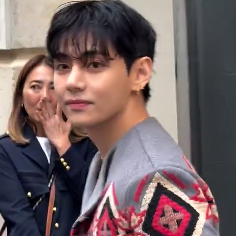 taebrinadaily's tweet photo. https://t.co/x5pX1LqzSB