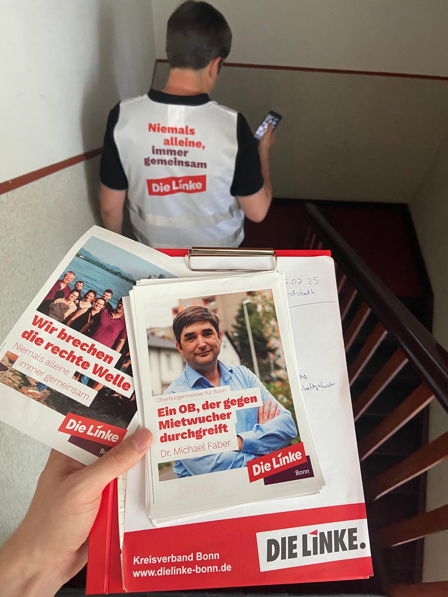 Michael Faber (@linksrheinisch) on Twitter photo Guter Wahlkampfauftakt gestern vor dem Frankenbad. Danke für die Unterstützung, <a href="/bodoramelow/">Bodo Ramelow</a>. Wir starten jetzt richtig durch für eine starke <a href="/LINKE_KVBonn/">DIE LINKE. Bonn</a> 🚩💪 #Bonn #Kommunalwahl Guter Wahlkampfauftakt gestern vor dem Frankenbad. Danke für die Unterstützung, <a href="/bodoramelow/">Bodo Ramelow</a>. Wir starten jetzt richtig durch für eine starke <a href="/LINKE_KVBonn/">DIE LINKE. Bonn</a> 🚩💪 #Bonn #Kommunalwahl