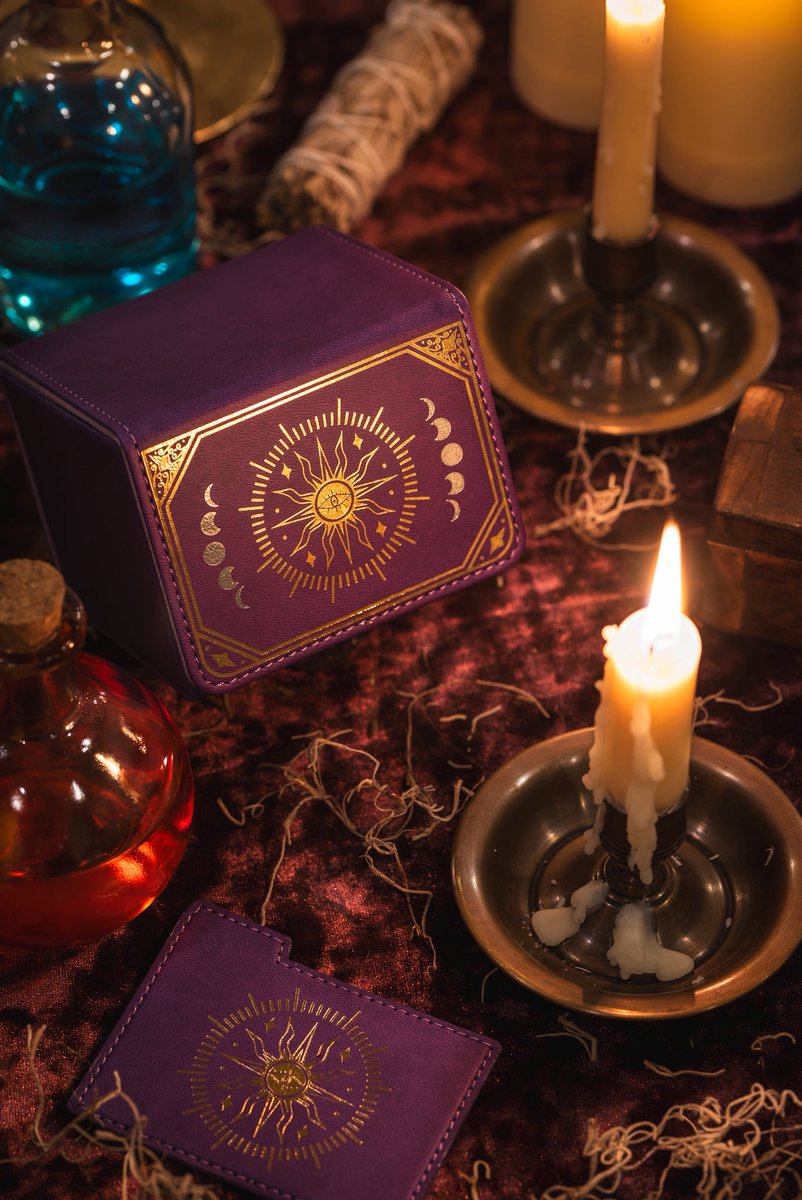 I’ve looked into your future and saw your newest deck box 💅

Tarot is available at BoneboxGames.com
