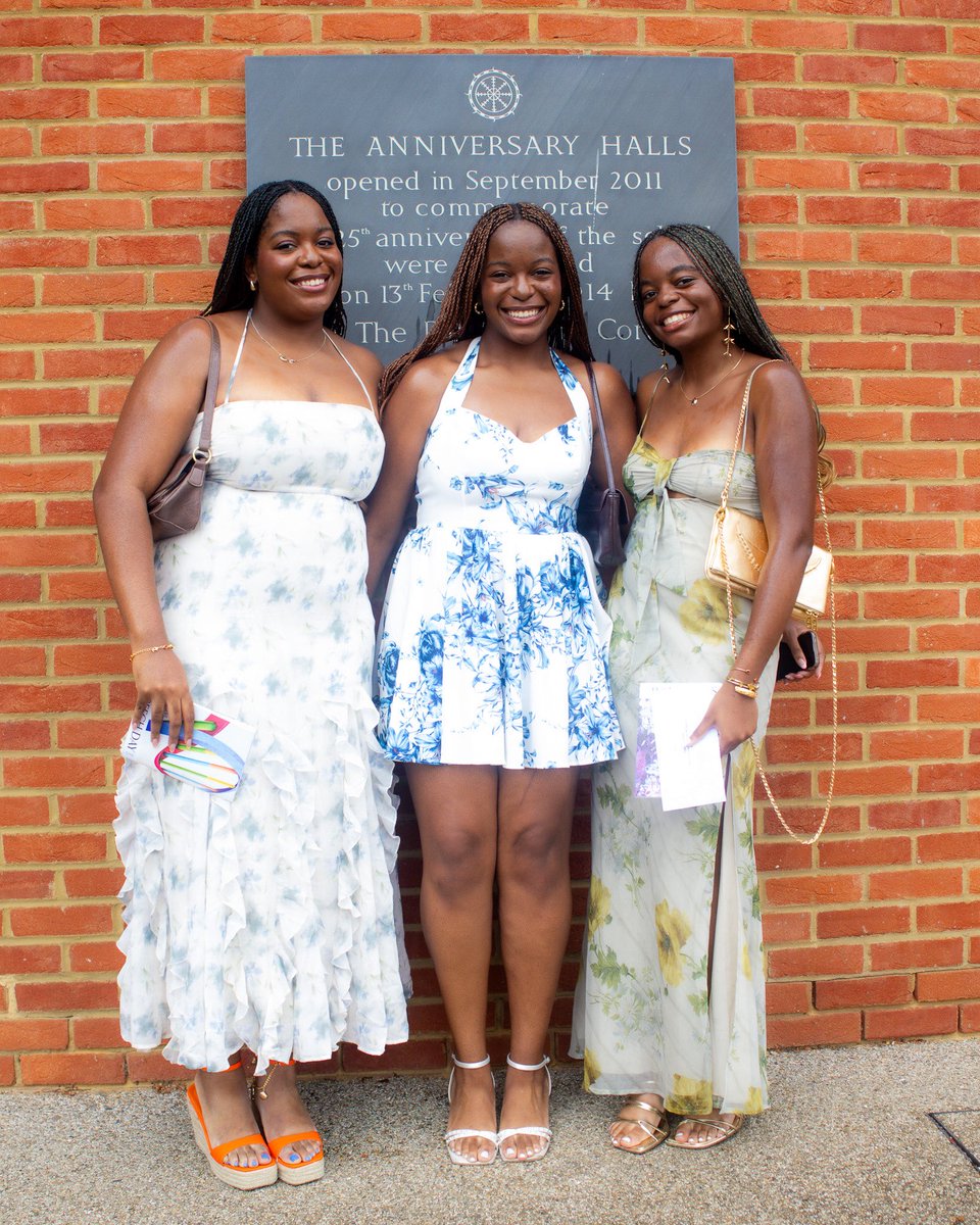 TonyOElumelu's tweet image. Congratulations to our #TOETriplets on their high school graduation 🎓and prize awards.
Next stop, Uni!
#TOEWay