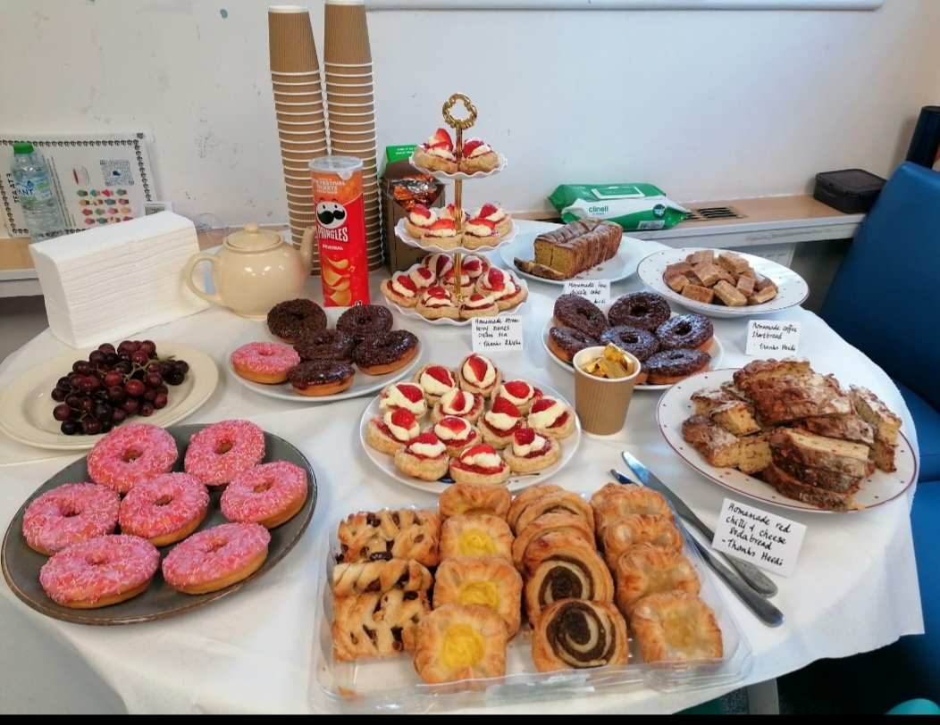 heidi_ed's tweet photo. Another hot day on Thursday - so for #TeaAt3 we had scones, donuts, coffee shortbread,  lime drizzle cake and cheese and chilli sodabread 
#ItsMoreThanJustCake, #CreatingCultureThroughRitual @RCollEM @WhitHealth https://t.co/oijxEm3TUA