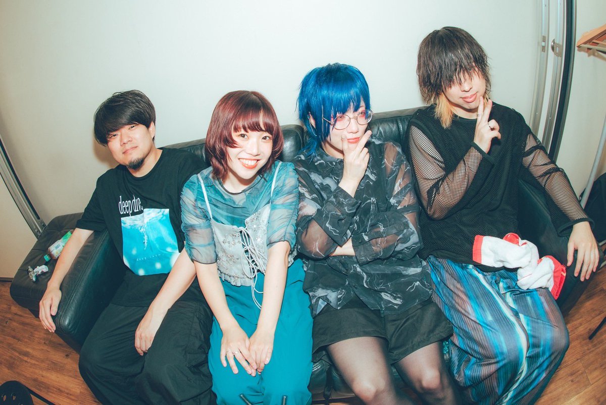 ツアファイWWWX！

楽しかったし、笑ったし、泣いたし、
あなたの隣にこの音楽があれて本当によかったと思ったし、

目撃してくれたあなたも
思いを馳せてくれたあなたも
メンバーも チームも 友達バンドマンたちも

あなたたちがいたから私はここまで来れたなって強く思った、本当にありがとう！