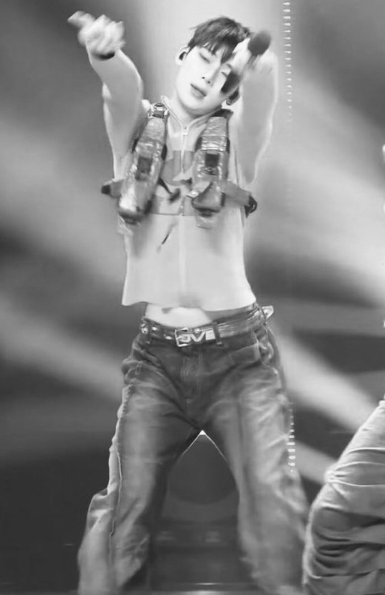 #heesun oneshoot au 🔞

— Goyangan Biduan Kampung 2

"Fee-nya boleh ditambahin ngga, Pak? Nanti kalau ditambahin, Sani goyangin deh rudalnya Pak Dharma." 

by svnooiz