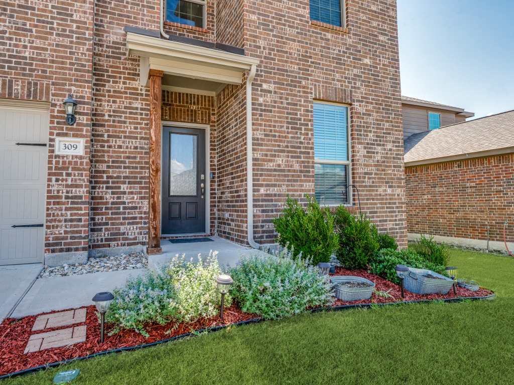 RealEstateCapt's tweet photo. I'm delighted to bring this 4-bd, 3-ba property in Princeton to market!         Click on the image or contact me directly if you have any questions or would like to learn more about the listing details.                  #newlisting #newlistings #listreports #newlistingsalert #com https://t.co/InSTzthGb5