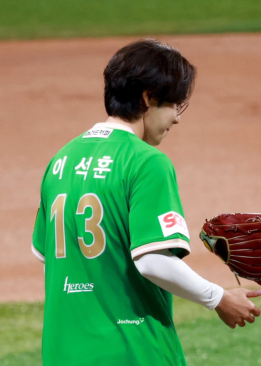 이석훈은 ㅈㅉ 유명한 아들바보임..
23시즌 25시즌 시구 등번호가 
주워니 🎂생일 8/13 이야..💫
와앰아쿠라이이잉🥺🥺