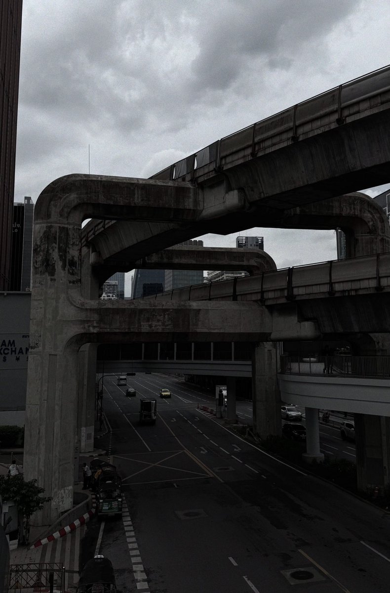 bangkok train architecture