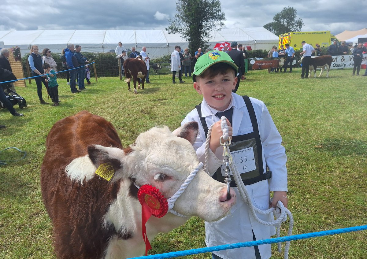 Diarmuid Mullally from Co Roscommon delighted with his first prize rosette for his young Hereford heifer <a href="/farmersjournal/">Irish Farmers Journal</a>