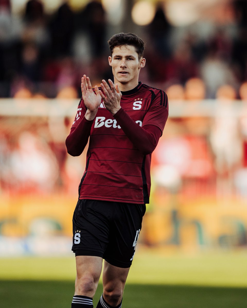 ✍️ TRANSFER | After eight years at Sparta, Martin Vitík is moving on. The 22-year-old defender joins Bologna, where he’ll take on his first challenge abroad 🇮🇹

Viťas, thank you for everything — and best of luck in Serie A! ✊ #acsparta
 
 ➡️ ac.sparta.cz/ylsxt2m2