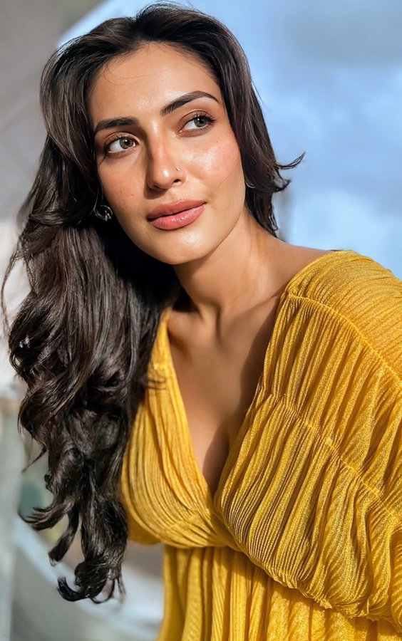 GvLWY9_XQAAJtzZ?format=jpg&name=900x900