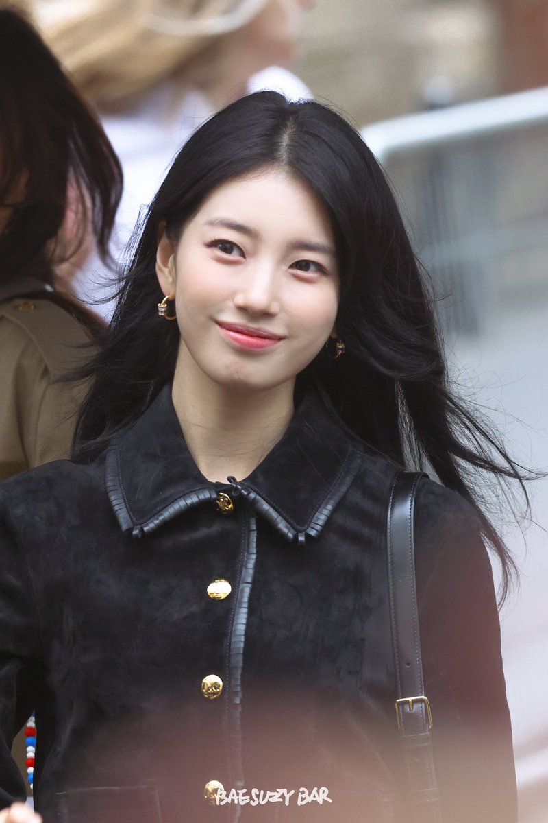 c_at_e's tweet photo. 파리 배수지 좋느를줌 https://t.co/aRCgofhkCK