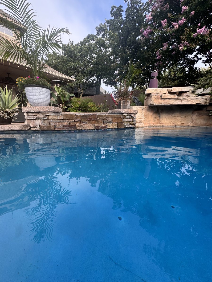 soonerbornoku's tweet photo. Morning and night are the best times to swim! https://t.co/Sa8mxN51Ov