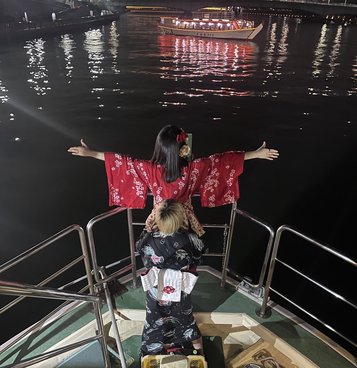 🎐絶世の屋形船🎐

沈ませない

ぜったいに…