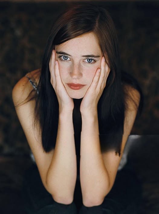 actresscwens's tweet photo. Eva Green
#evagreen #missperegrineshomeforpeculiarchildren #missperegrine #jamesbond #films #actress #evagreenfans #cinema #pennydreadful #movie #timburton #almaperegrine #evagreenlovers #dumbo #emmabloom #jessicaalba #evagreenweb #evagaellegreen #emmastone #enochoconnor #film https://t.co/hnHYeBEdX6