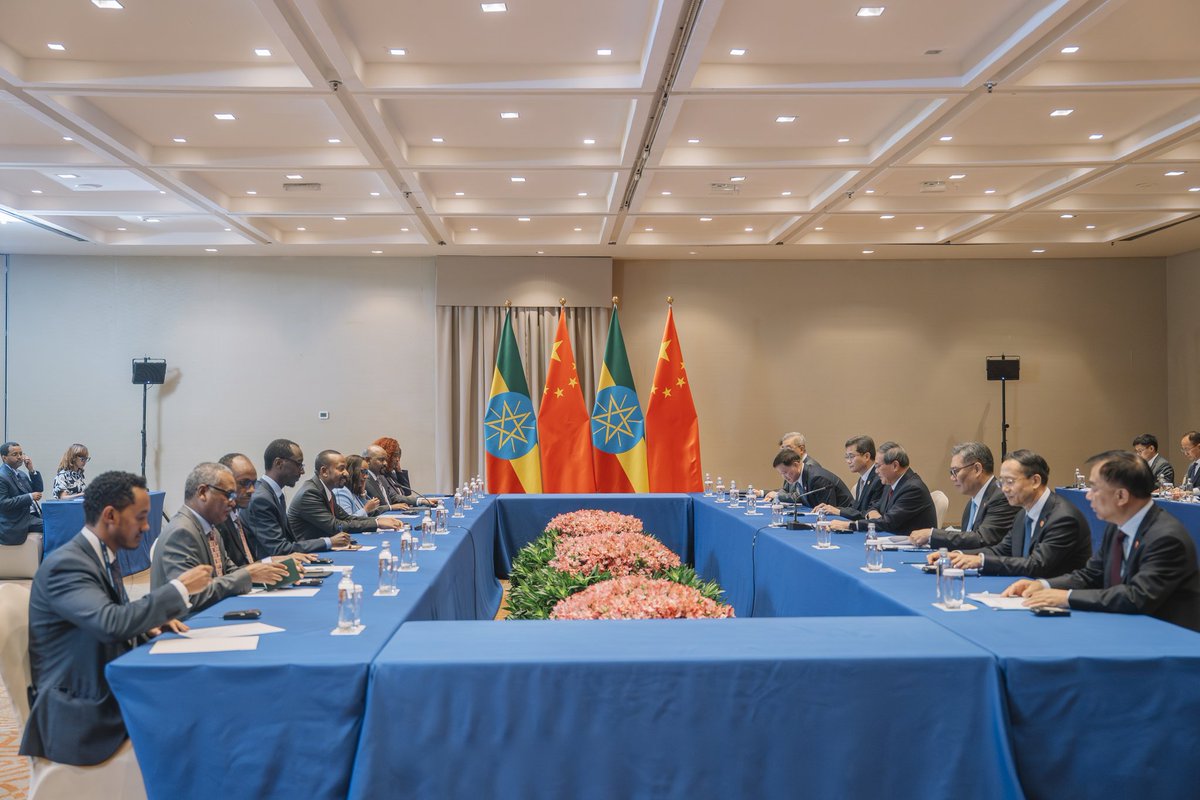 AbiyAhmedAli's tweet image. Thank you, Premier Li Qiang, for our engaging exchange this morning on Ethio-China relations, now in its 55th year. As all-weather partners, our cooperation has borne significant fruit over the past seven years. By maintaining our focus on key economic pillars, including…