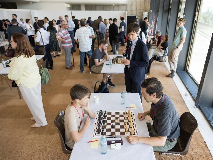 Armembsuisse's tweet image. In celebration of World Chess Day #Armenia, with @UNGeneva @UnescoGeneva, @UPEACE, @swisschessfed, Geneva Chess Club and @chessfed_am hosted  the inaugural Tigran Petrosian Chess Tournament at UNOG — a rapid tournament with 7 rounds. ♟️ This historic event marked the first time a…