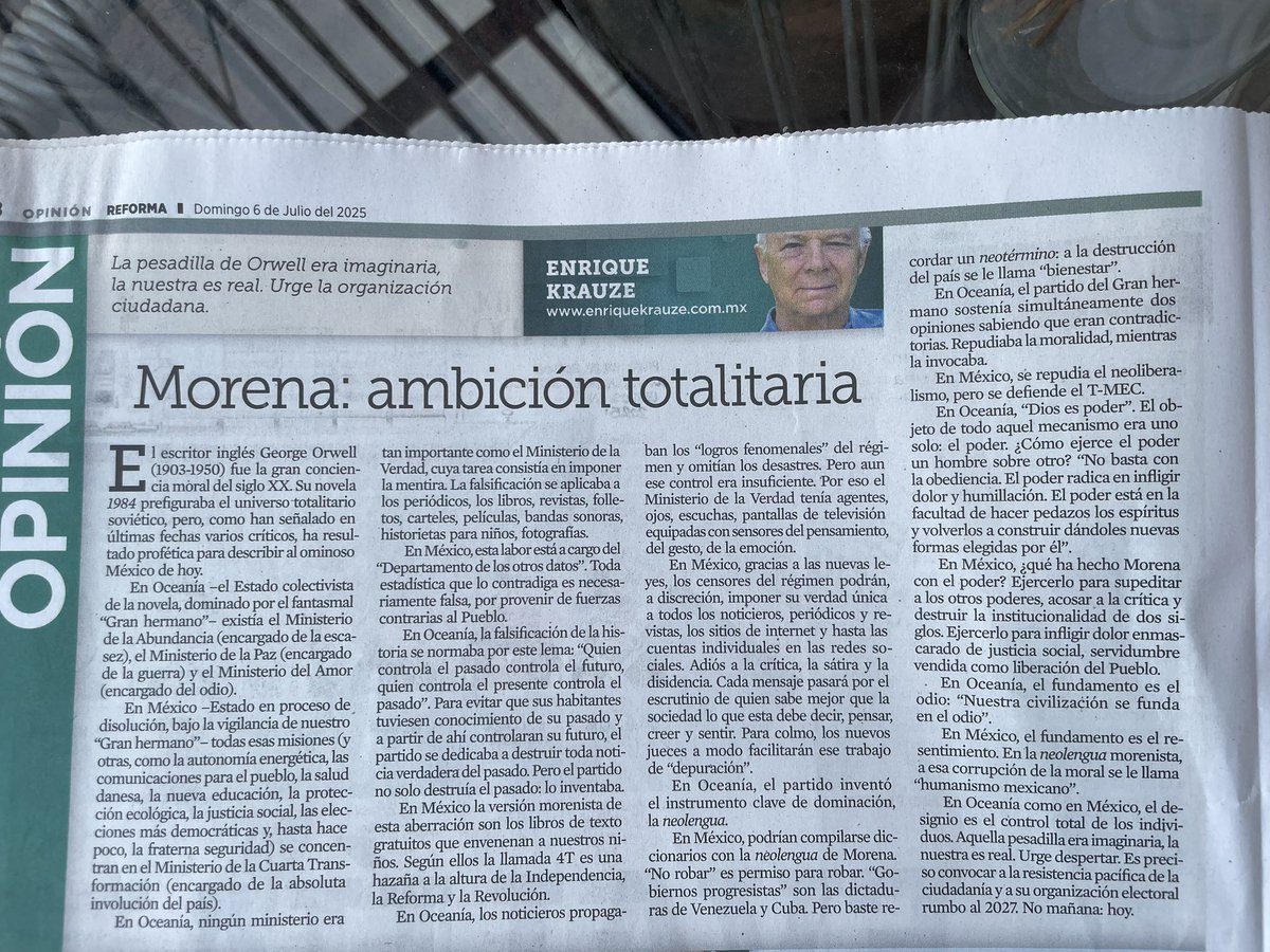 Fernando Belaunzarán (@ferbelaunzaran) on Twitter photo Hoy es obligado leer a <a href="/EnriqueKrauze/">Enrique Krauze</a>, la distopía de Orwell resultó profética de la llamada 4T👇
Morena: ambición totalitaria
“En México, el fundamento es el resentimiento. En la neolengua morenista, a esa corrupción de la moral se le llama ‘humanismo mexicano’.” Hoy es obligado leer a <a href="/EnriqueKrauze/">Enrique Krauze</a>, la distopía de Orwell resultó profética de la llamada 4T👇
Morena: ambición totalitaria
“En México, el fundamento es el resentimiento. En la neolengua morenista, a esa corrupción de la moral se le llama ‘humanismo mexicano’.”