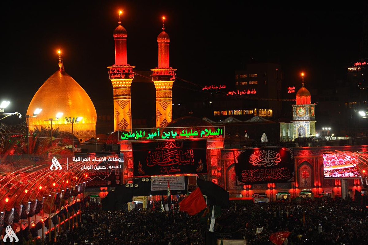 في عاشوراء سنة 61 هـ… لم يُقتل رجل، بل ارتفع ميزان الحق على جماجم الطغاة.
وقف الحسين بن علي في كربلاء محاطًا بآلاف الجنود، لا يملك إلا 72 نفسًا من أهل بيته وأصحابه، فصرخ فيهم:
"هيهات منا الذلة"

بدأت القصة برفض الحسين مبايعة يزيد بن معاوية، الطاغية الفاسق الملعون، المعروف بشرب