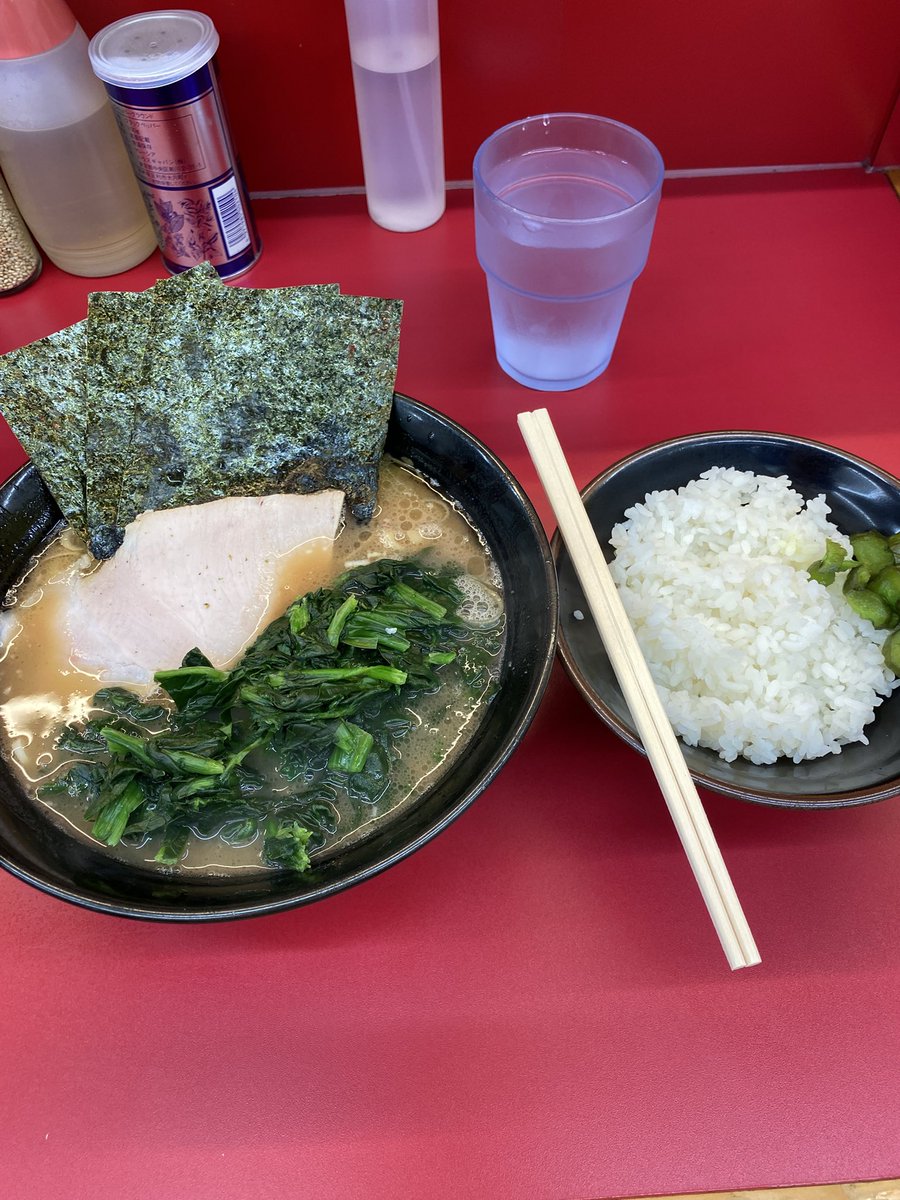 みんな会っててずるかったからラーメン食べに来た