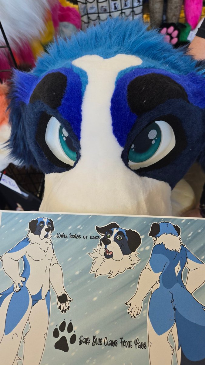 ThirdEyeCre1's tweet image. Day 3 of Anthrocon
Come to my table E18-19 We still have premades for sale and discounted prices.