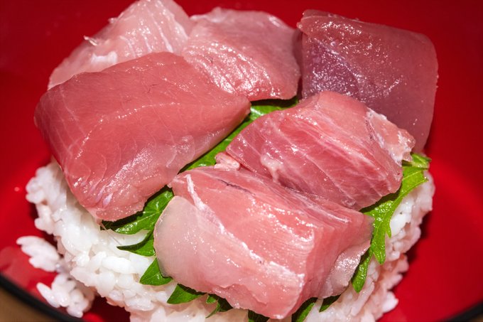 海が近いとありがたいね
まぐろ盛りめしだ 