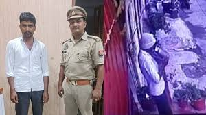 लखनऊ में दूध में थूककर बेचने वाले पप्पू उर्फ मोहम्मद शरीफ को पुलिस ने गिरफ्तार कर लिया है. लखनऊ के गोमती नगर स्थित विनय खंड इलाके में दूधवाले की शर्मनाक हरकत सामने आई थी. यह घिनौनी हरकत सीसीटीवी कैमरे में कैद हो गई थी, जिसमें आरोपी दूध में थूकते हुए नजर आ रहा है.