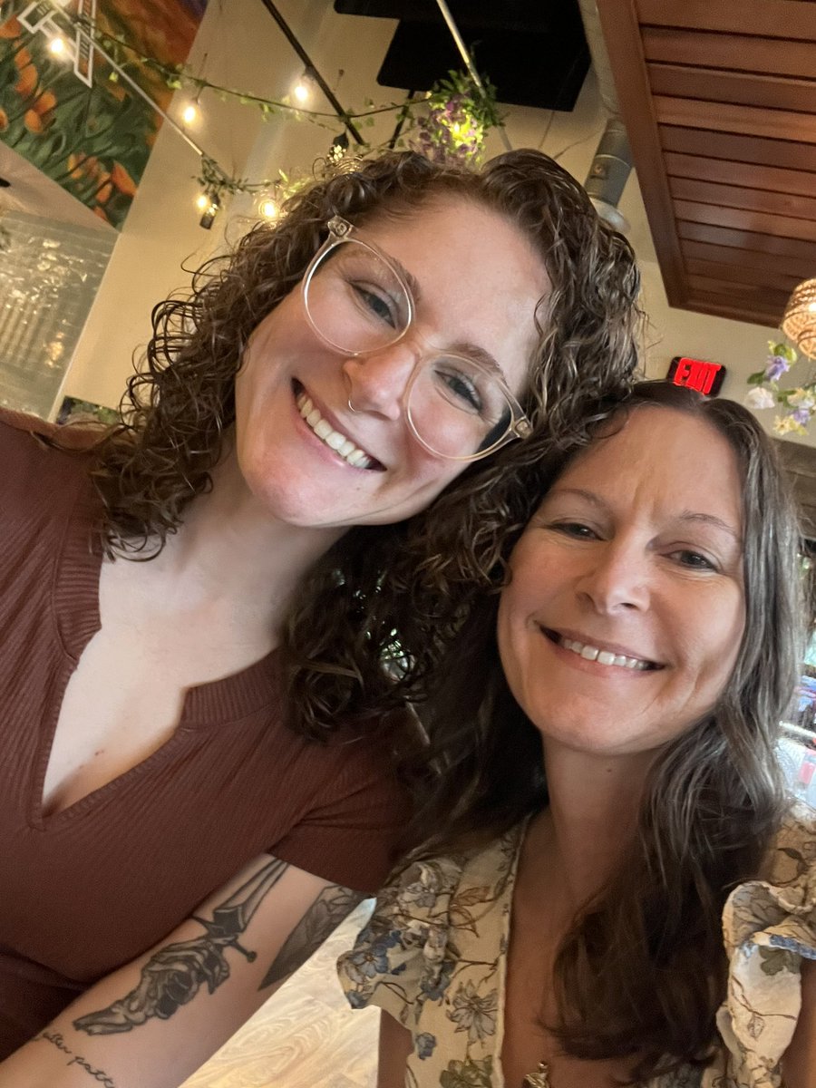 amitylee13's tweet image. I’m at the ER with my daughter. She has a heart rate of 240. 😭 She’s healthy and has never had anything like this happen before. Please pray if you’re the praying type! 🙏🏻