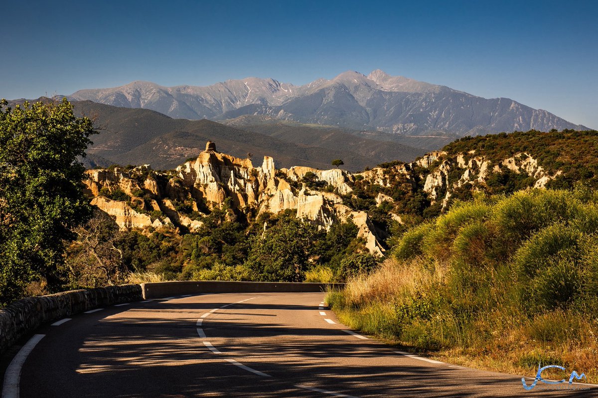Photo du dimanche.

#Canigó et Orgues sauvages, Ille sur Tet.
-
#Pyrénées #Catalanes 
📸 Jc Milhet / #HansLucas
