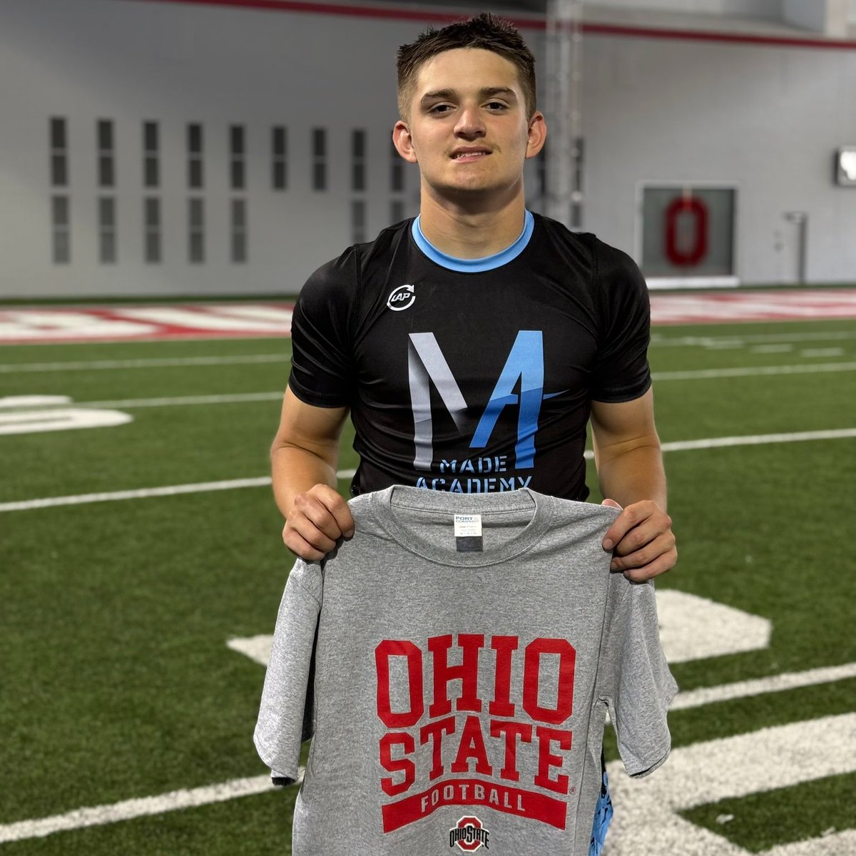 Six Star Football | PLUS+ (@sixstarfootball) on Twitter photo EVENT COVERAGE | Defensive standouts shine at Ohio State Prospect Camp
📈 Plenty of prospects boosted recruiting stock in front of Buckeye staff
🔥 Full defensive recap & top performers 📖
STORY ▶️ sixstarfootball.com/article/event-…
<a href="/agent_alston1/">Skylar Alston 2028 LB</a> <a href="/nbernard28/">Nathan Bernard II</a> <a href="/ejcauton_3/">EJ</a> <a href="/younggsliderr/">Christopher Griffin</a> EVENT COVERAGE | Defensive standouts shine at Ohio State Prospect Camp
📈 Plenty of prospects boosted recruiting stock in front of Buckeye staff
🔥 Full defensive recap & top performers 📖
STORY ▶️ sixstarfootball.com/article/event-…
<a href="/agent_alston1/">Skylar Alston 2028 LB</a> <a href="/nbernard28/">Nathan Bernard II</a> <a href="/ejcauton_3/">EJ</a> <a href="/younggsliderr/">Christopher Griffin</a>