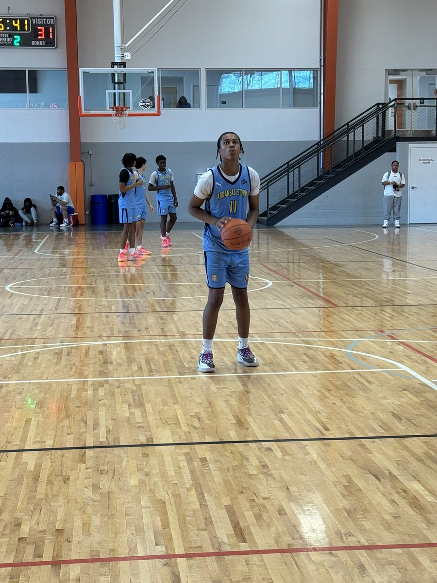 jaxon_vignery0's tweet image. Player of the Game: Dawson Young
The Arkansas Storm 16 U guard was attacking downhill with physicality and finesse all game. He can score with both hands and has a crafty handle. He was also a vocal leader for his team throughout.
@NxtProHoops