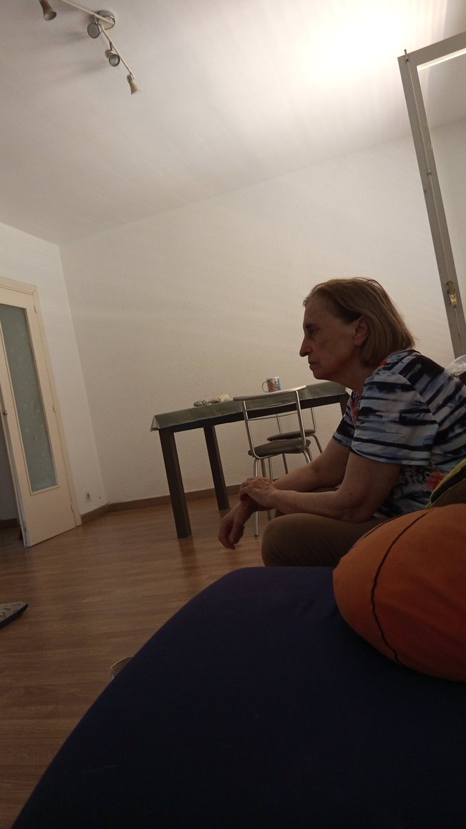 Es diu Concepció, Conxita, no es diu Fàtima. 
Incapacitat reconeguda del 65%, Alzheimer diagnosticat i cada dia pitjor, però ei, la llei de la dependència se li va denegar, es veu que no està prou greu.
Sabeu quin és el seu pecat? Ser catalana i haver treballat tota la vida com