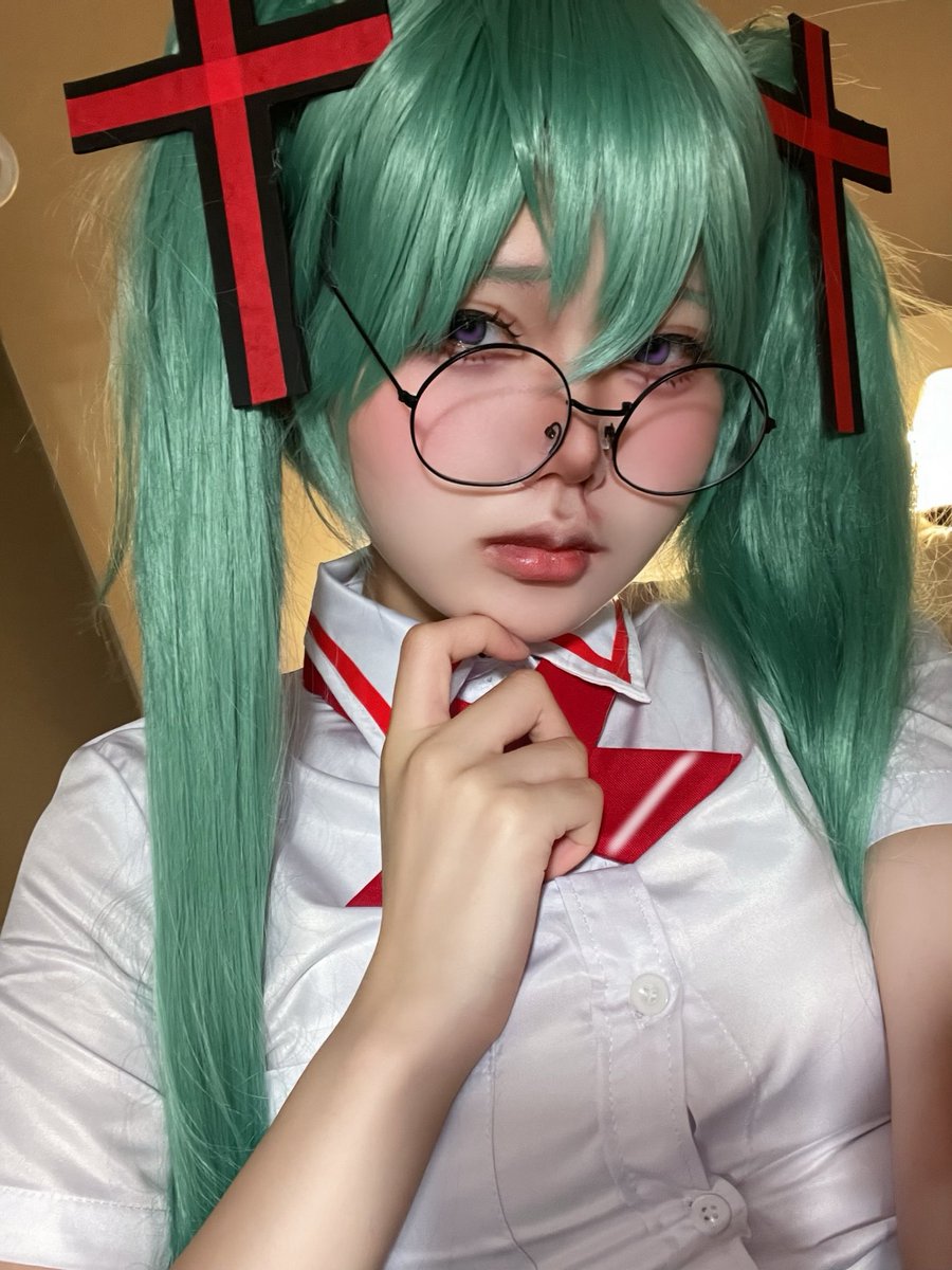 I̴͉̠̒̿́͒̈́͗'̵̟̘̯̼̯͇̒m̸̧̘̈̌.̷͎̪̜̹͝.̵͎̼̩̌͆͑́͌́.̵̛̺̌̒̆

I'm a rotten girl...