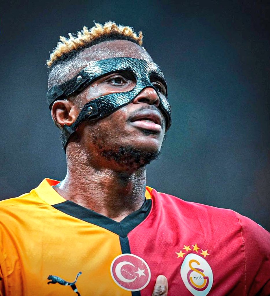 📢 SÖYLENTİ!

🔹 Galatasaray'da Victor Osimhen düğümü sonunda çözülüyor. Galatasaray'ın SSC Napoli ile bonservis konusunda anlaştığı, Osimhen'in Galatasaray'da kalmaya karar verdiği ve sarı-kırmızılılara "evet" dediği iddia edildi.

🔗 Corriere dello Sport <a href="/CorSport/">Corriere dello Sport</a>