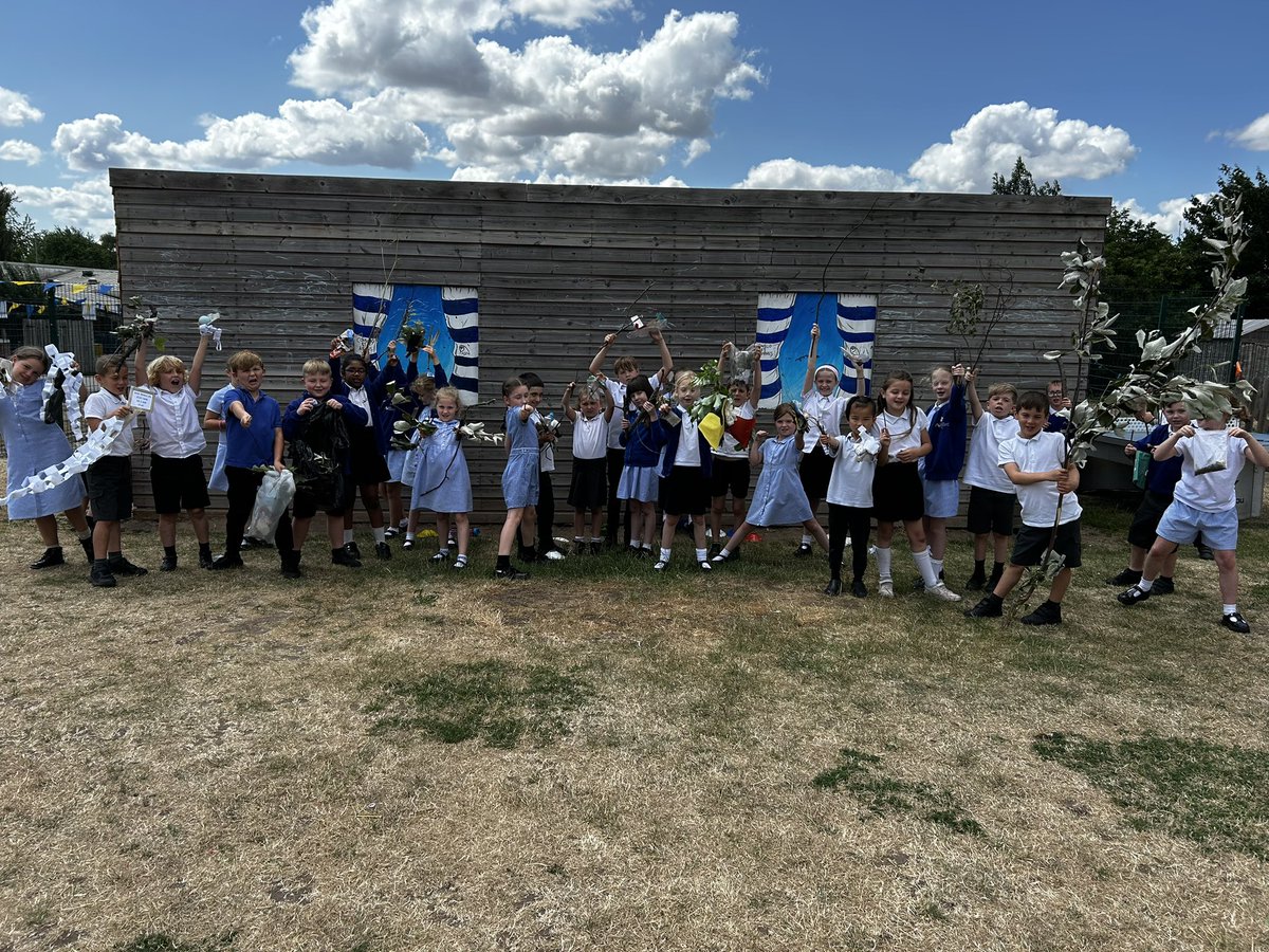 Mini Grey Class tweet media