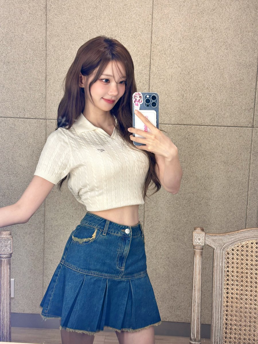 @Weekly_QWER: Jul,06,2025 Magenta naver fancafe post cafe.naver.com/eggkim/368266?… What Wiges are going to do today! Watch QWER videos! Watch Genta, Hina cosplay TikTok! Watch Weverse! I really like the hair and makeup from yesterday and today, so check out the fan sign photos from all over…