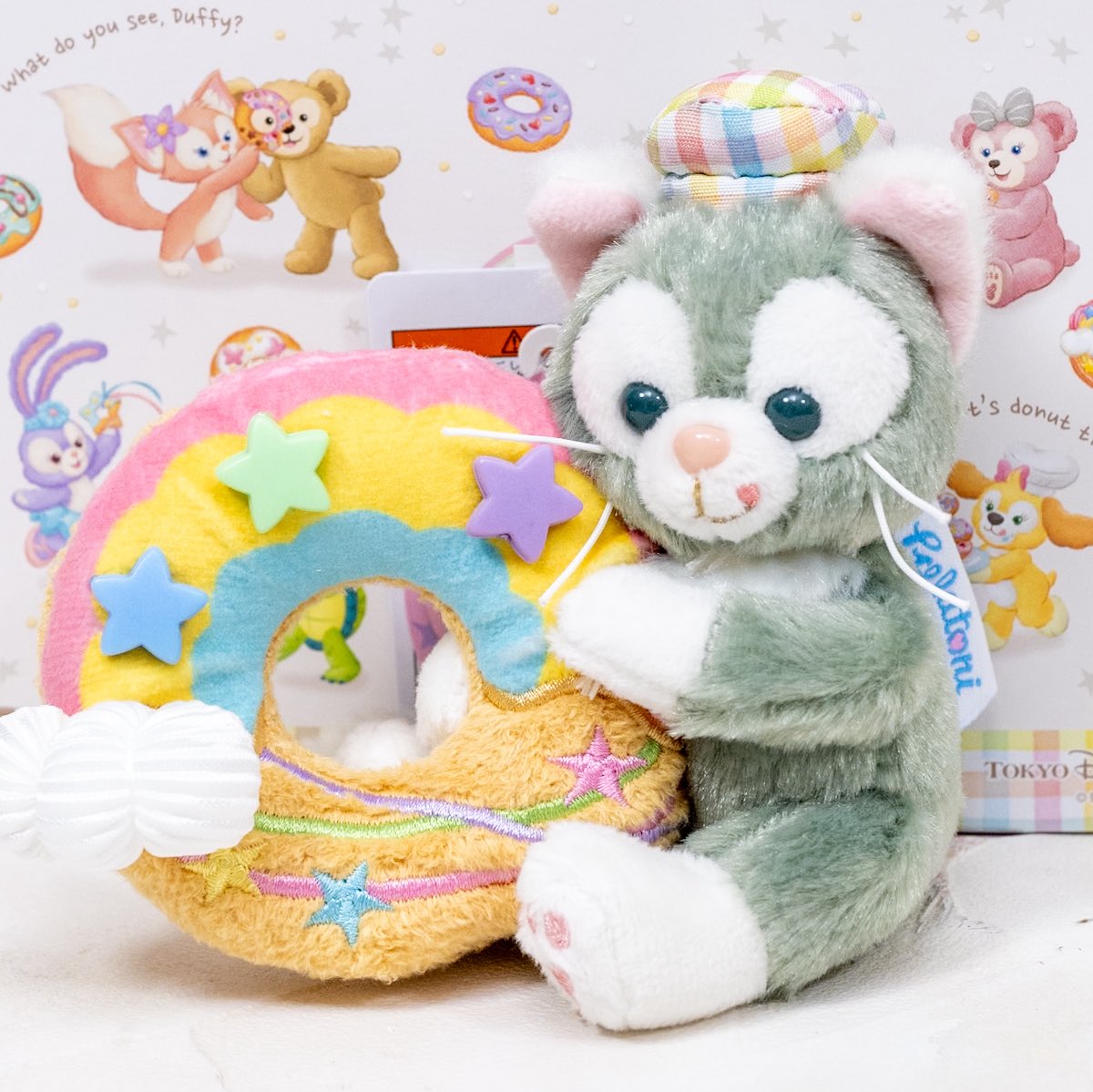 カラフルなドーナツデザイン！ 東京ディズニーシー「ダッフィー