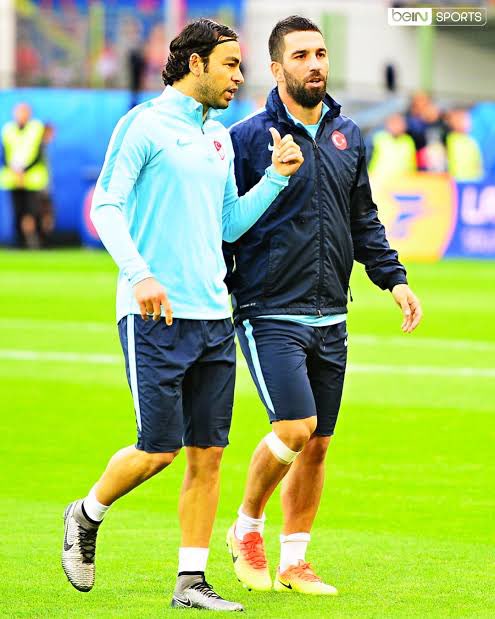 Last Scout TV (@yunus89yildiz) on Twitter photo Bu Arda Turan'ın gittiği Shaktar Donetsk den <a href="/Kocaelispor/">Kocaelispor</a> a bir kaç iyi oyuncu kiralayalaz mıyız <a href="/8Selcukinan/">Selçuk İnan</a> hocam. Arkadaşınız ne de olsa 😊 Bu Arda Turan'ın gittiği Shaktar Donetsk den <a href="/Kocaelispor/">Kocaelispor</a> a bir kaç iyi oyuncu kiralayalaz mıyız <a href="/8Selcukinan/">Selçuk İnan</a> hocam. Arkadaşınız ne de olsa 😊