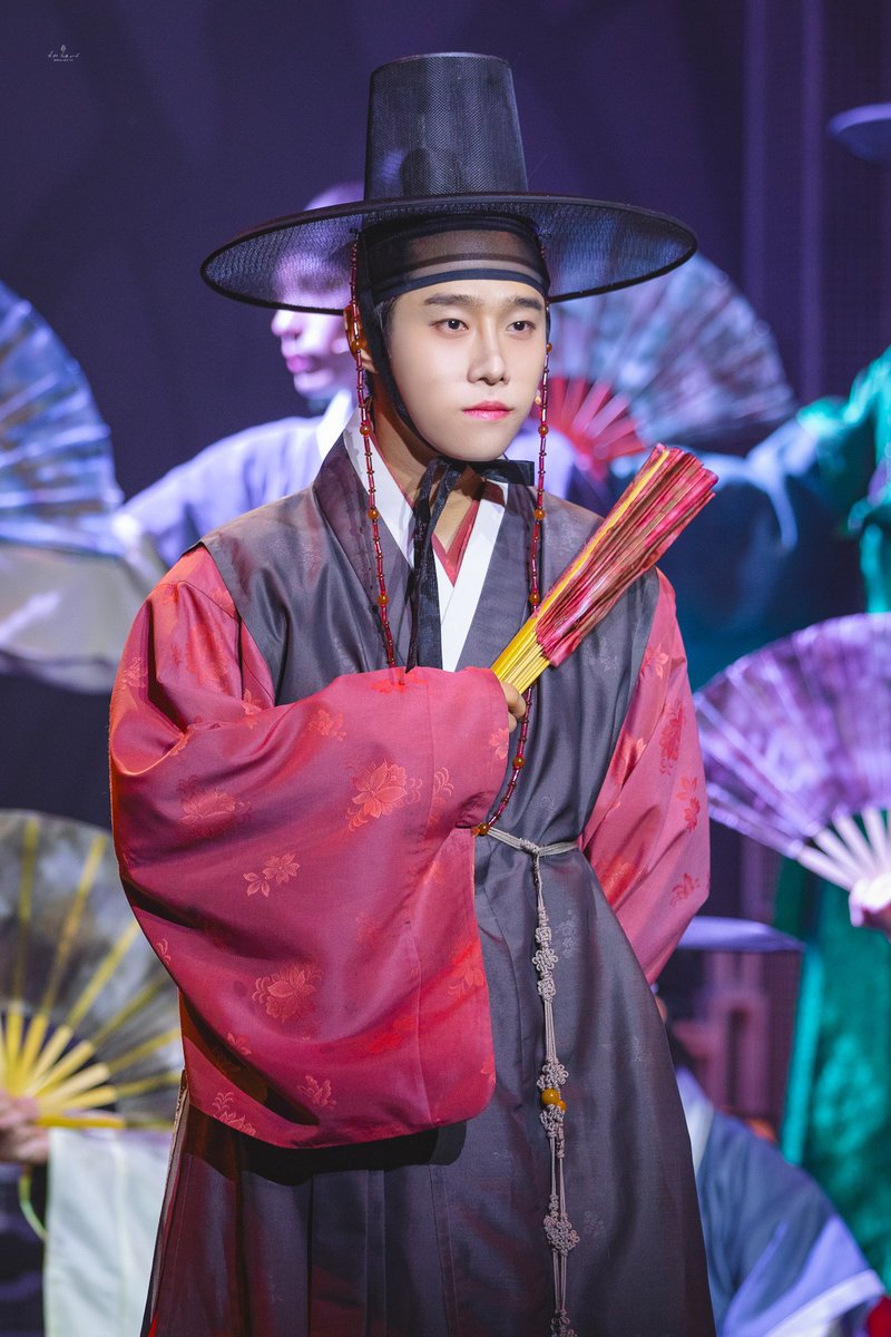 250706 뮤지컬 등등곡 낮공 커튼콜 데이
정진명役 #박주혁 배우님