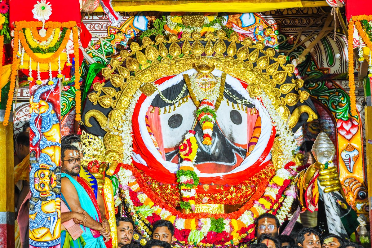 ଶ୍ରୀବିଗ୍ରହଙ୍କ ସୁନାବେଶ