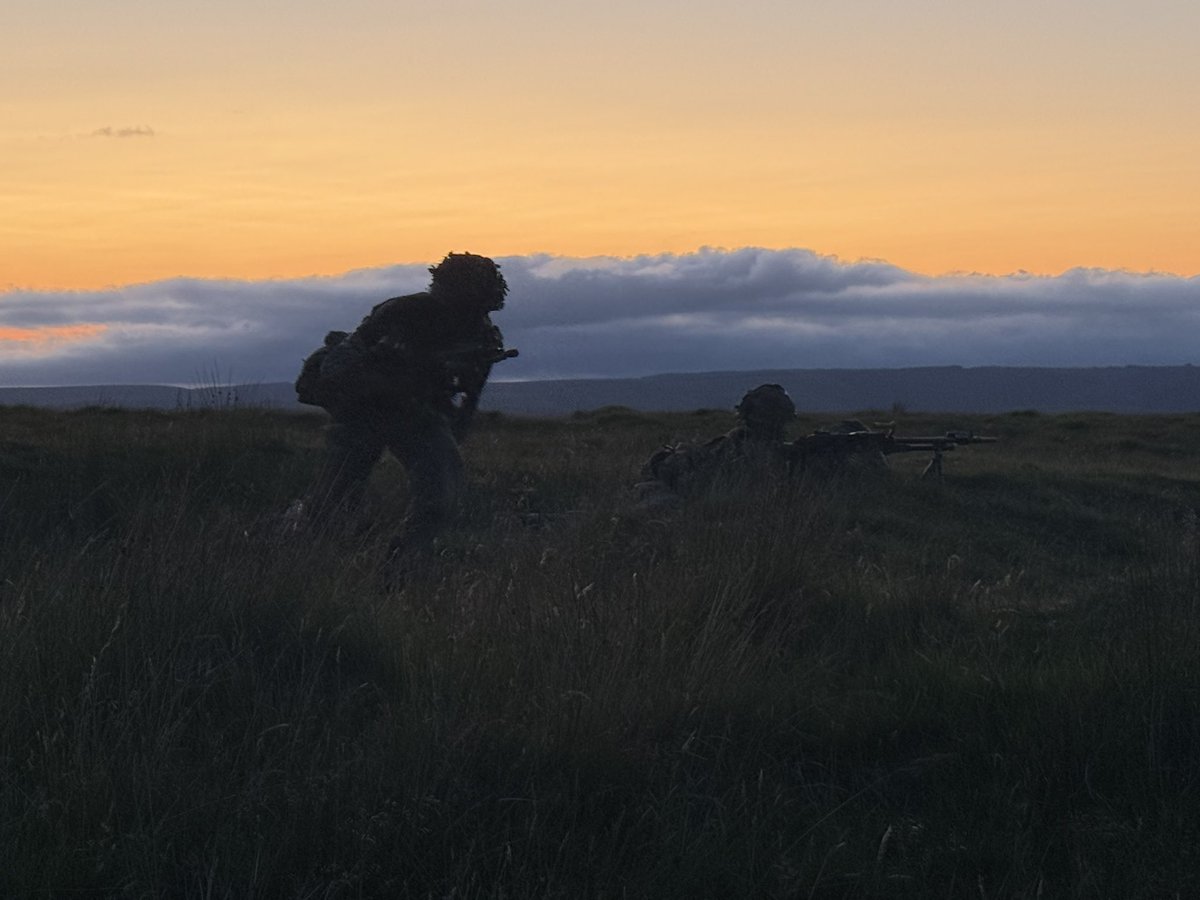 armycmc's tweet image. The Pl Sgt’s battle course is in full swing with the troops having just competed Ex HARD STRIKE. This exercise is a formative stage, putting the students in the role of Pl Comd and Pl Sgt.
@BritishArmy
@IBSBrecon
@DefenceHQ
#Brecon
#Leaders
#Infantry
#IBS
#BritishArmy