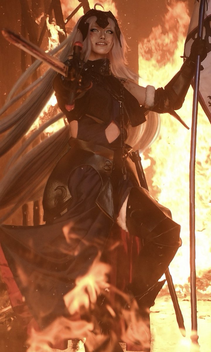 Cos - Fate/GrandOrder
ジャンヌ・ダルク・オルタ

『 剣は憎悪！ 竜は復讐！ 炎は応報！ 
   刺し貫くは何もかも！ 

             ﾗ･ｸﾞﾛﾝﾄﾒﾝﾄ･ﾃﾞｭ･ﾍｲﾝ
   ── 吼え立てよ、我が憤怒！！ 』

─────────────── ✠
photo&amp;studio <a href="/MaaStudioGray/">群馬）MaaStudio-Gray 炎撮影・水撮影・ワイヤー撮影などにオススメ</a>