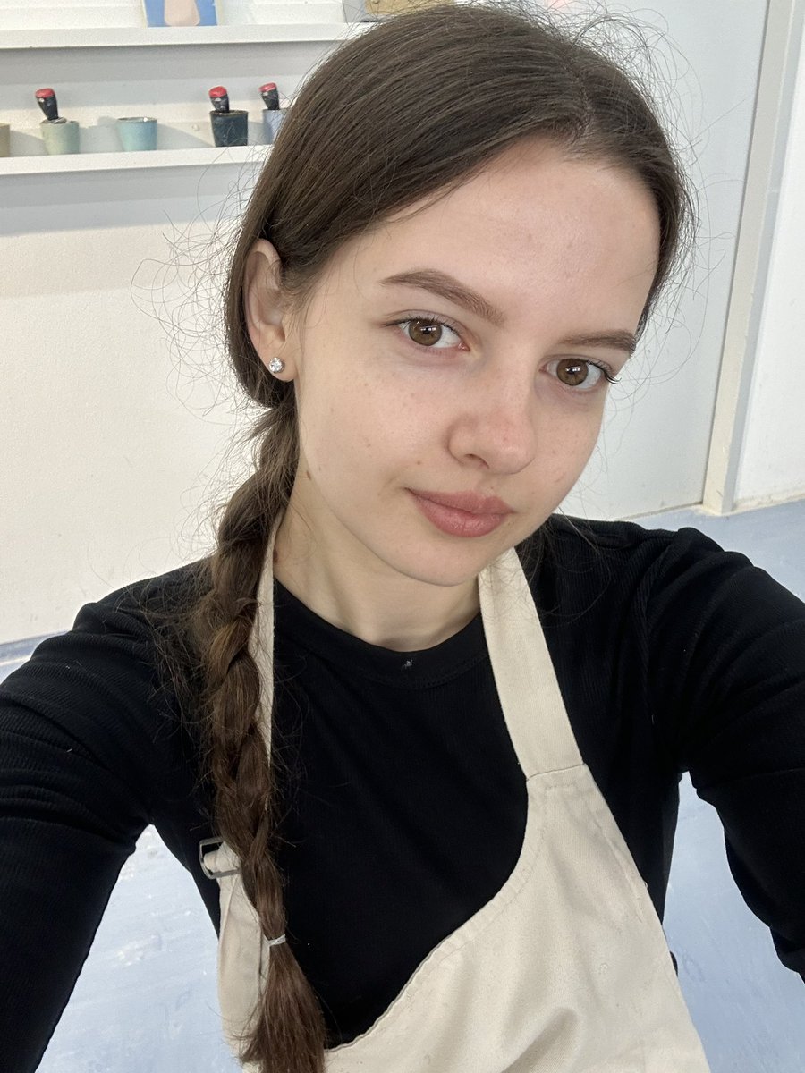 polyapulyaa's tweet image. Сегодня вот таким занималась.
Написано было, что должно быть как медитация, но стресса, все-таки, было больше😅